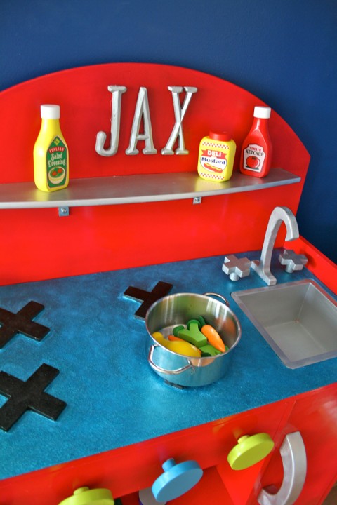 Thrift Store Play Kitchen Makeover