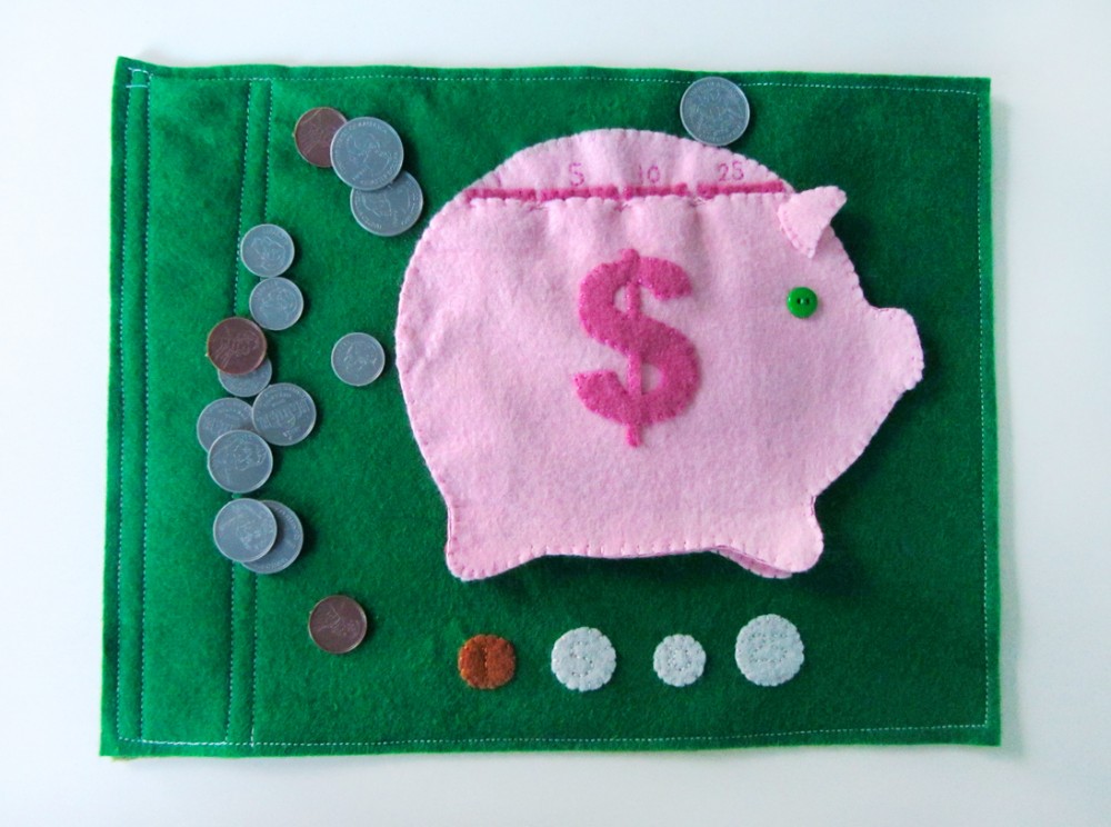 Piggy Bank Quietbook Pattern & Free Currency Printables