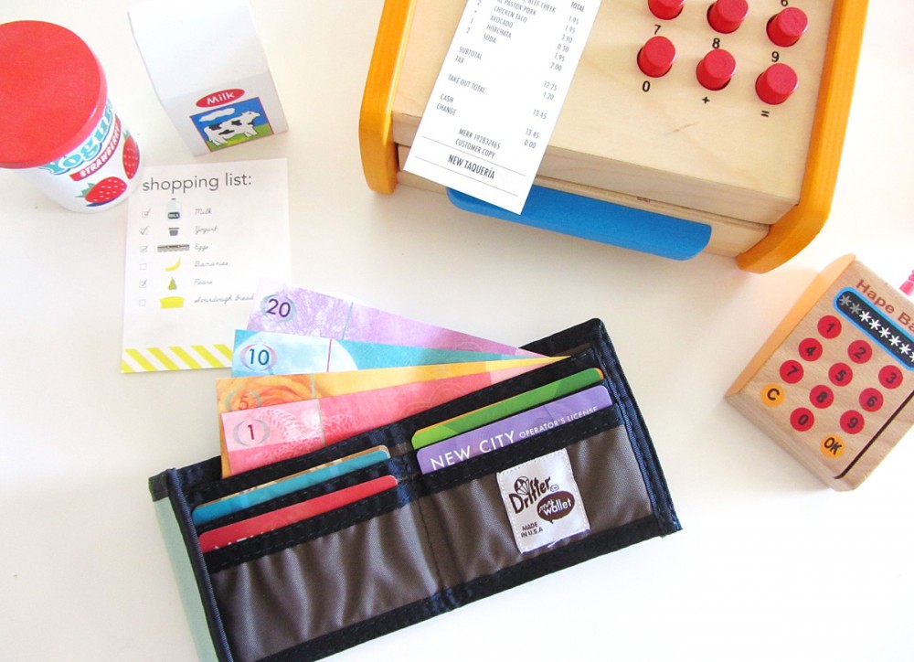 Montessori-Inspired Wallet Cards Review & Giveaway